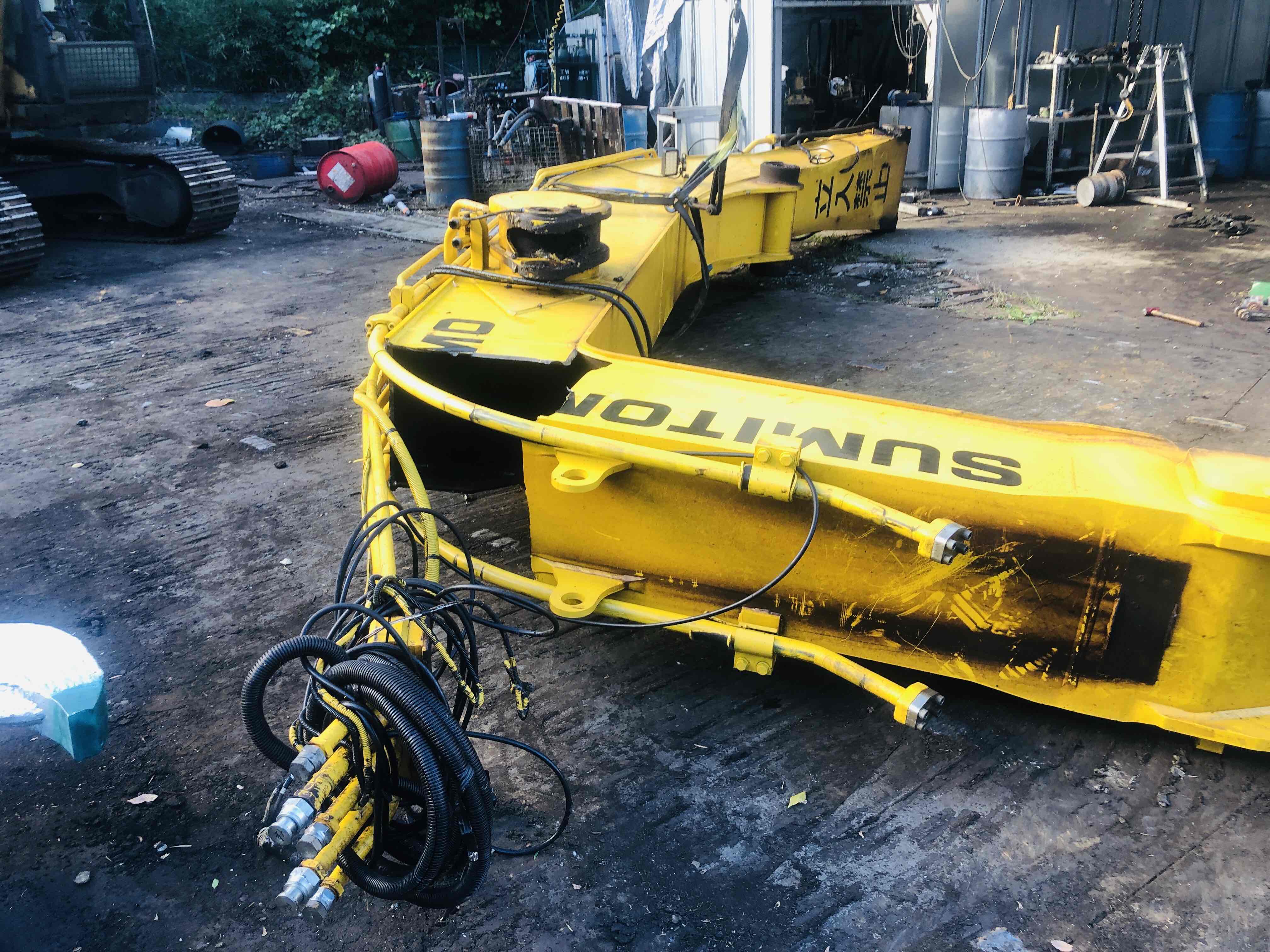 ブーム折損修理 写真1